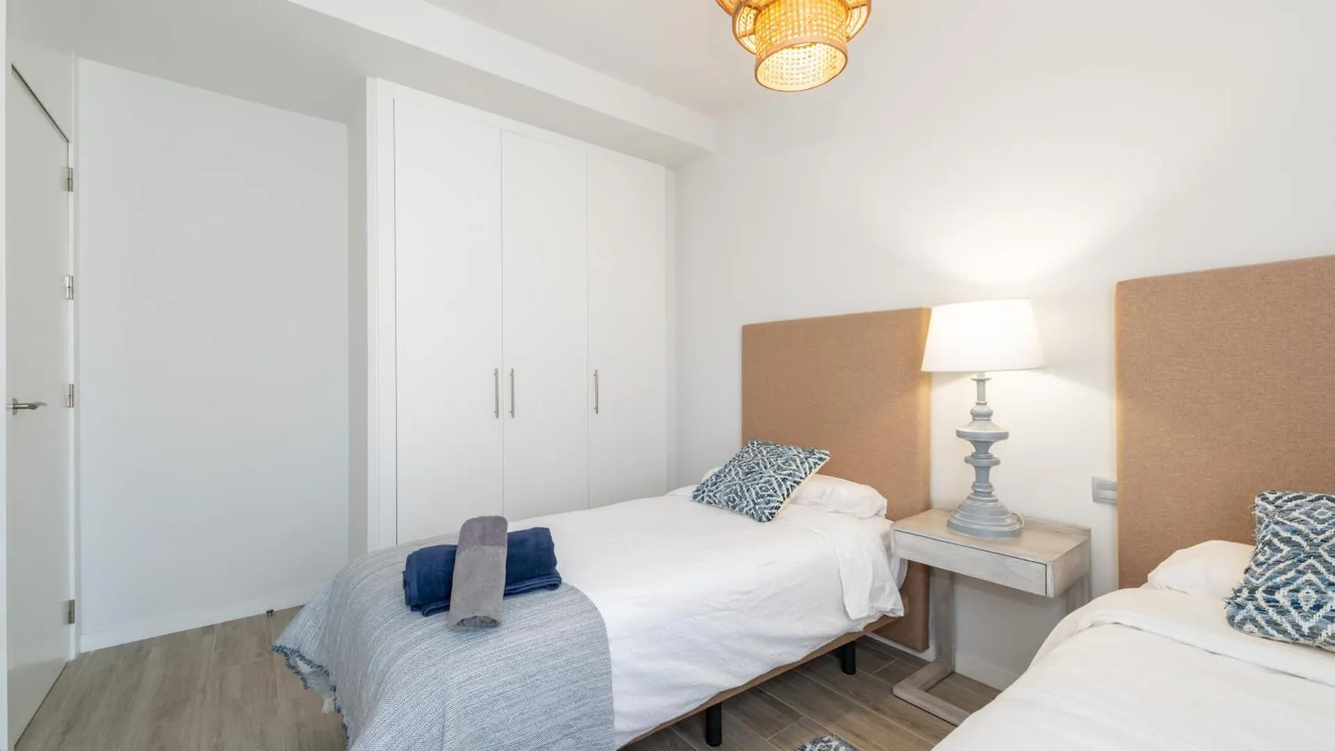 Le Mirage Modern Apartment With Sea Views Estepona