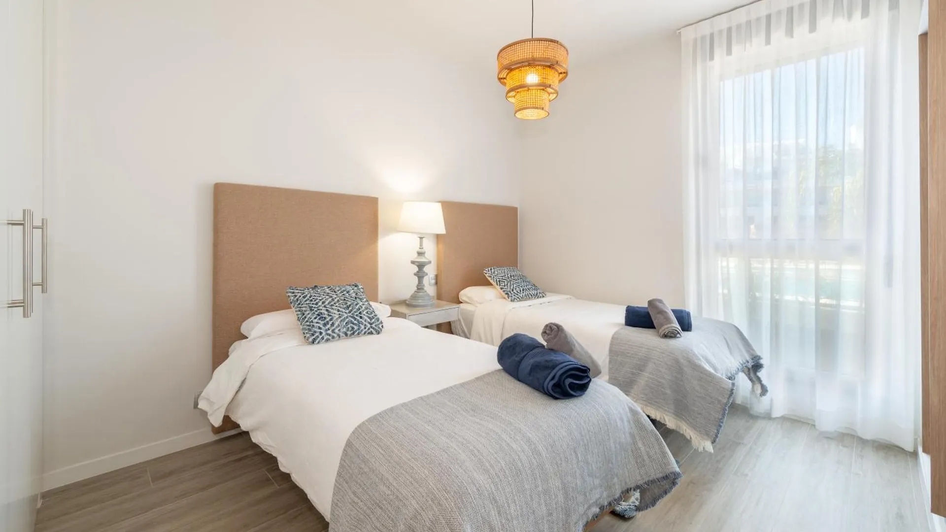 Le Mirage Modern Apartment With Sea Views Estepona