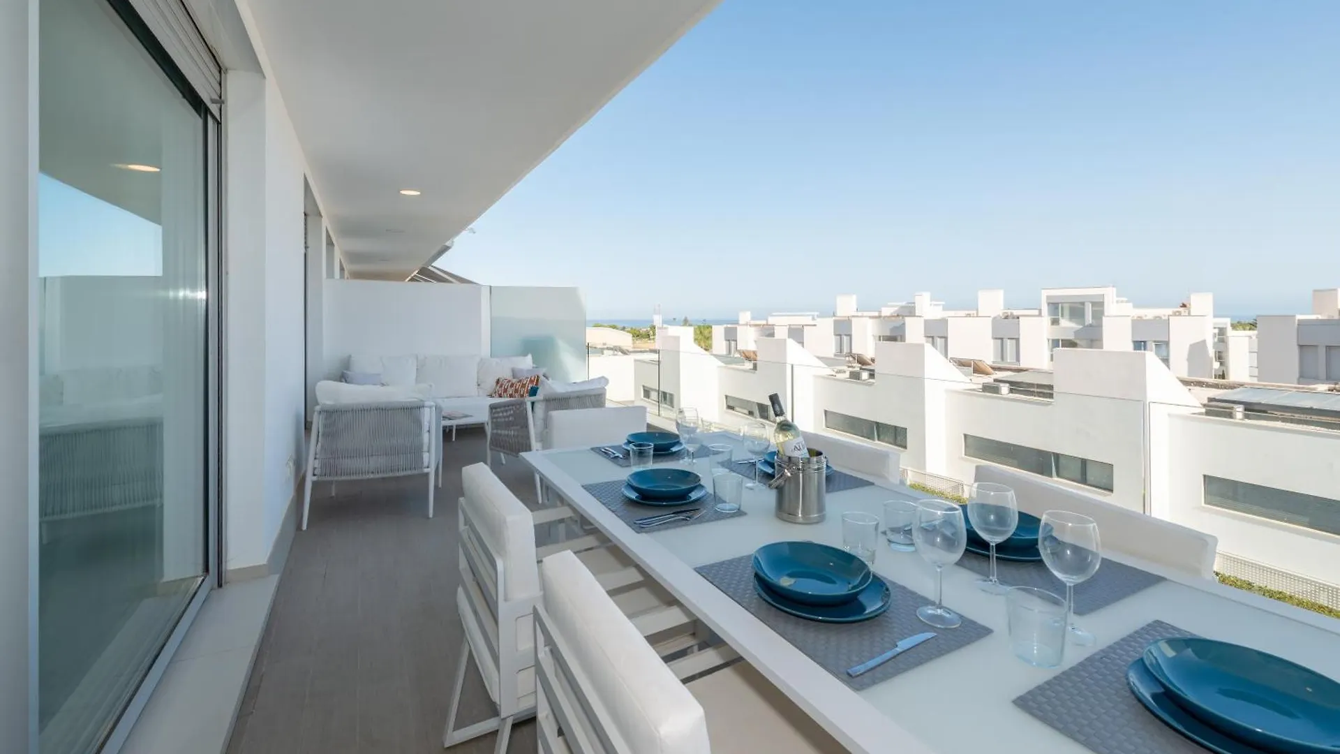 Le Mirage Modern Apartment With Sea Views Estepona
