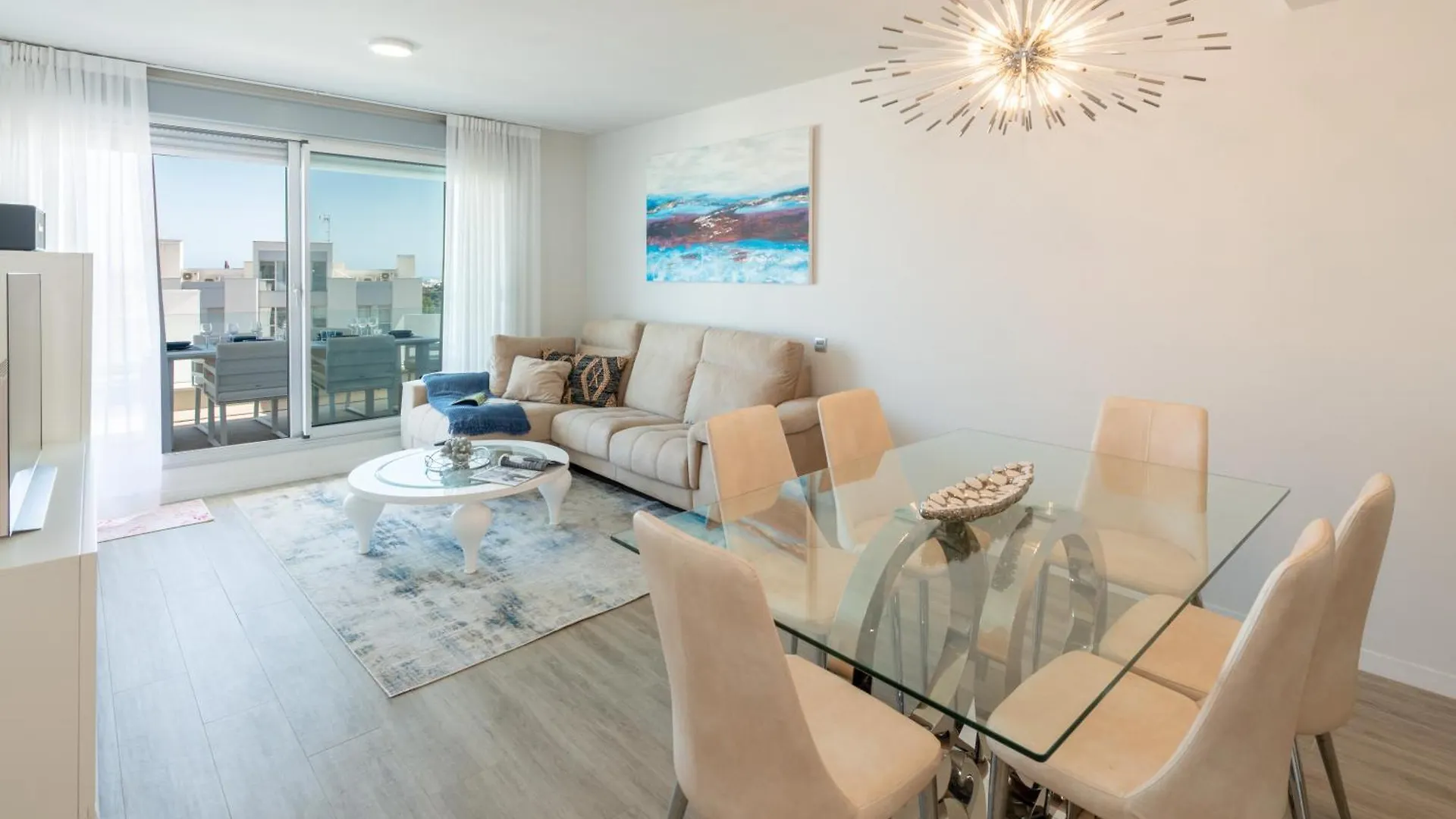 Le Mirage Modern Apartment With Sea Views Estepona