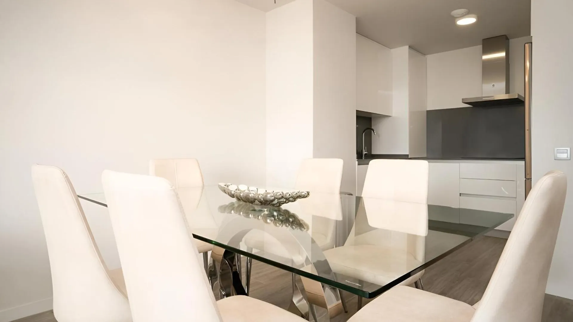 Le Mirage Modern Apartment With Sea Views Estepona